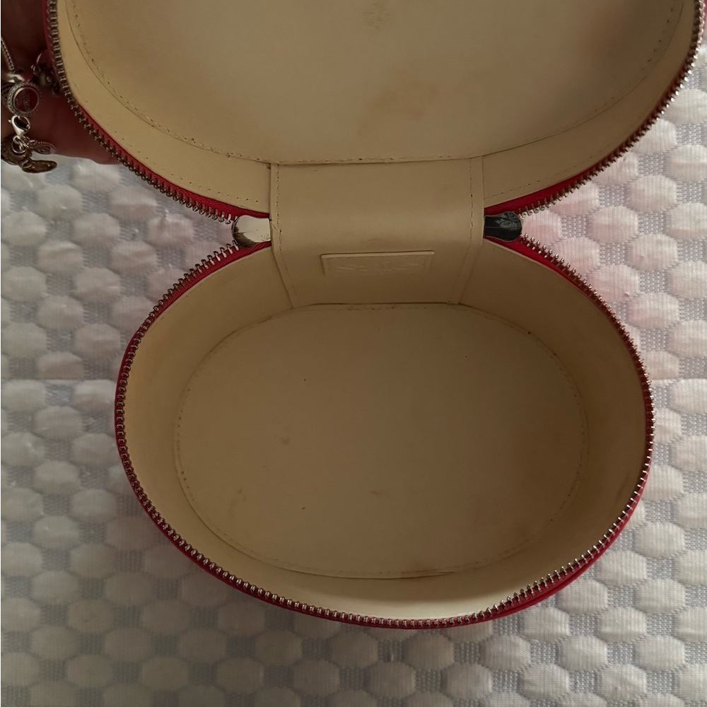 SAIE BEAUTY MINI MAKEUP BAG. - Picture 5 of 5